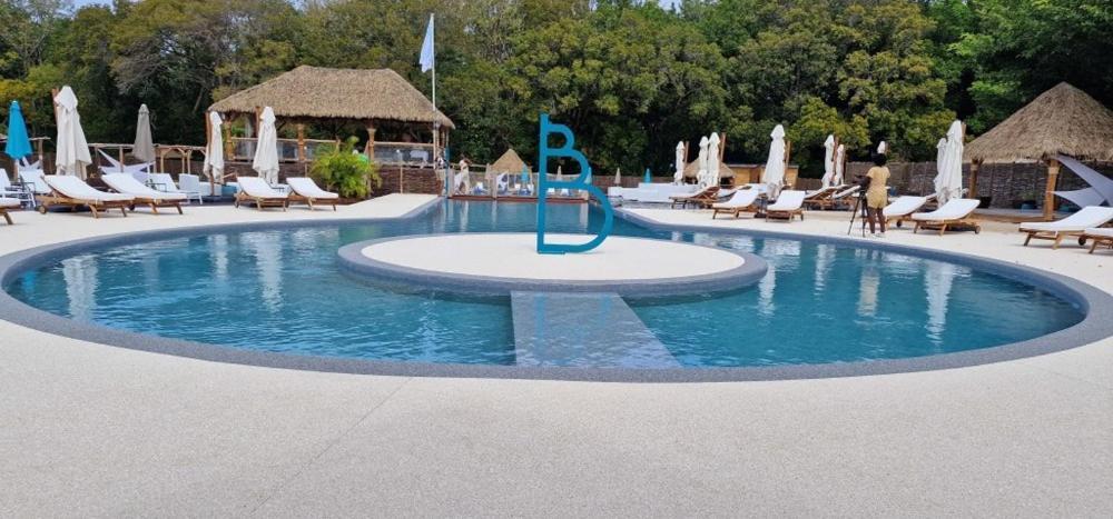 Manbana 333 Hotel Folle Anse Bagian luar foto