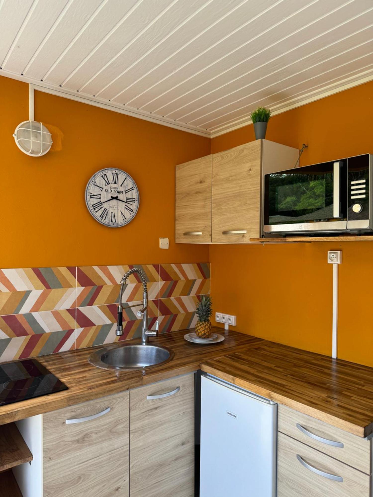 Manbana 333 Hotel Folle Anse Bagian luar foto